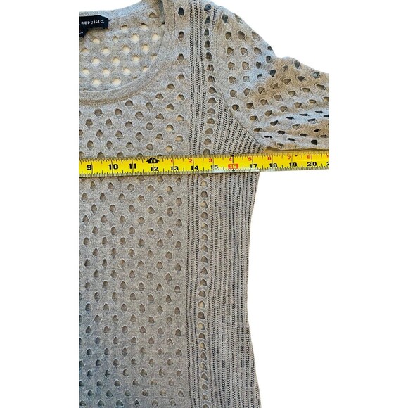 Rock & Republic Women’s Top Mesh Cutout Net Knit Metallic Silver Grey Size Small - Picture 10 of 11